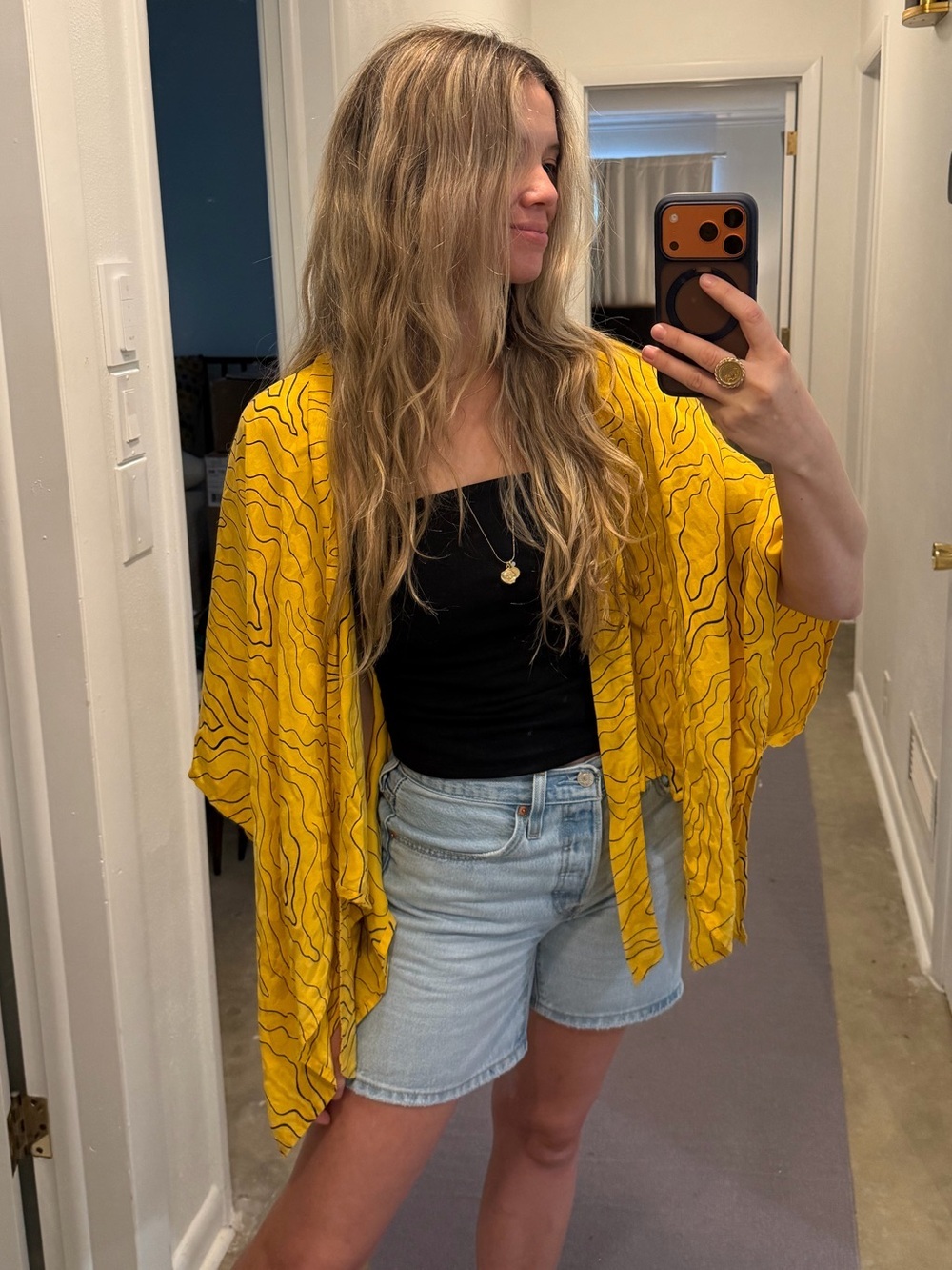 Vintage Carol Darling Kimono Wrap Boutique Designer Abstract Yellow Open Front